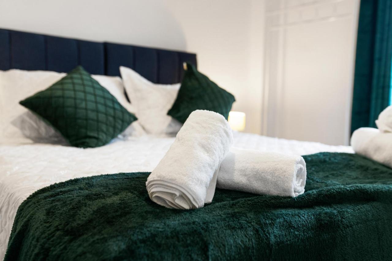 40 Percent Off Long Stays - City Centre - Close To Bullring - Suitable For Business, Families, Relocations And Leisure - Eastgate L Free Wifi I バーミンガム エクステリア 写真