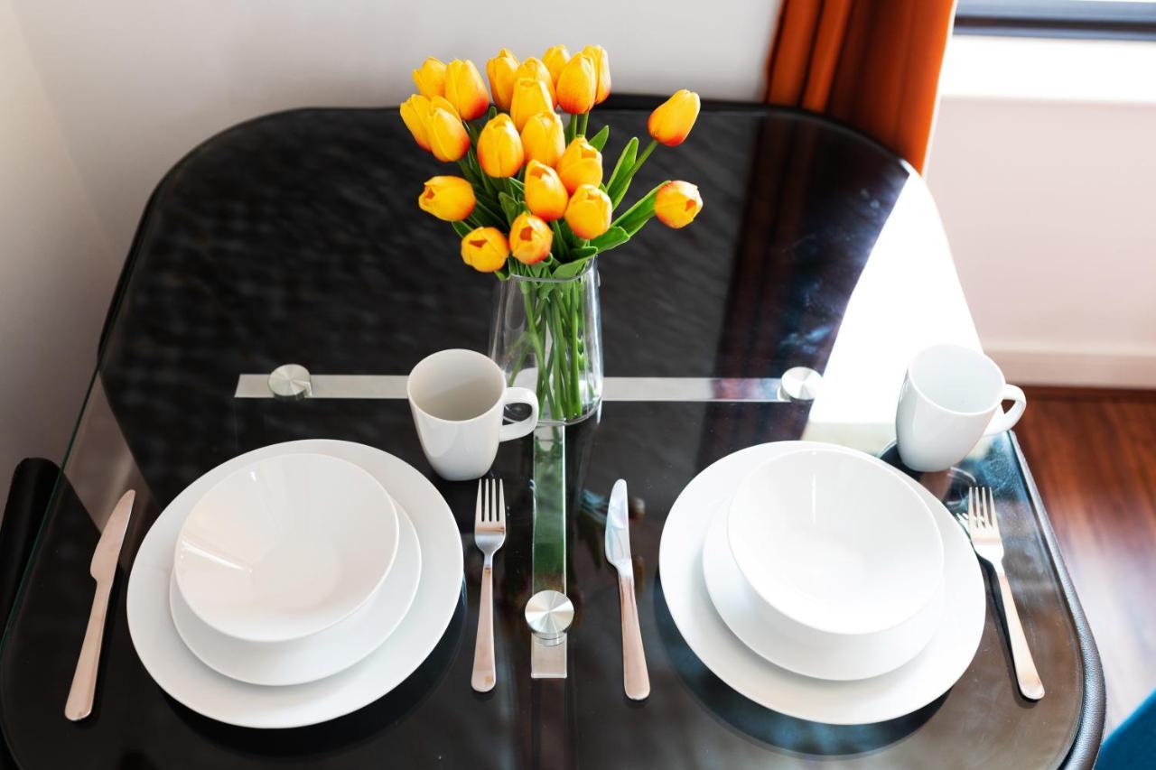 40 Percent Off Long Stays - City Centre - Close To Bullring - Suitable For Business, Families, Relocations And Leisure - Eastgate L Free Wifi I バーミンガム エクステリア 写真